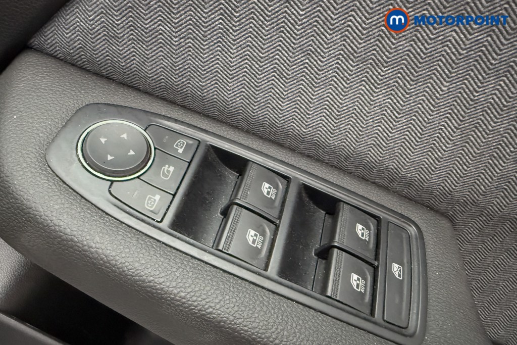 Renault Clio Techno Manual Petrol Hatchback - Stock Number (1570192) - 19th supplementary image