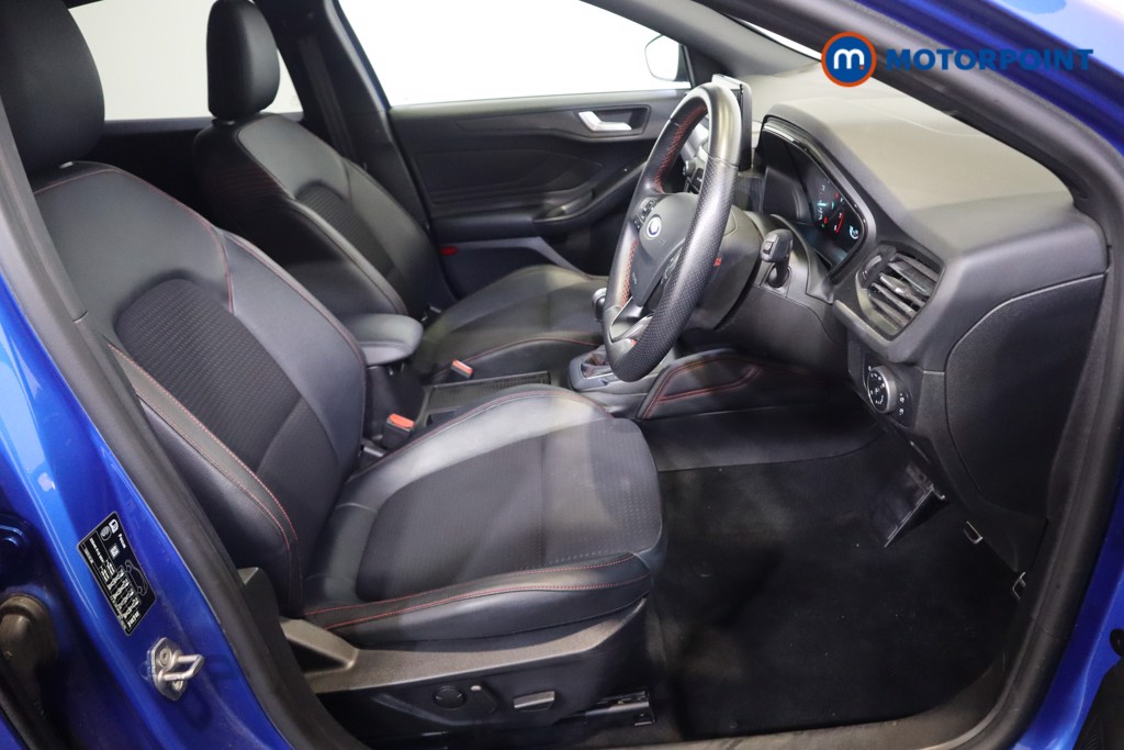 Ford Focus St-Line X Manual Petrol Hatchback - Stock Number (1571117) - 6th supplementary image