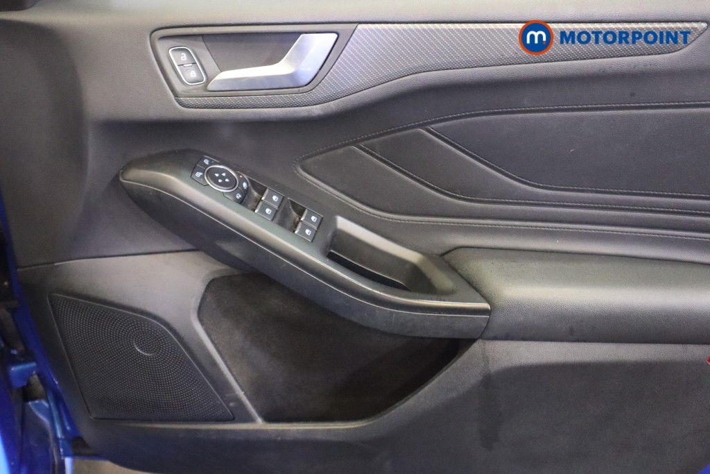 Ford Focus St-Line X Manual Petrol Hatchback - Stock Number (1571117) - 13th supplementary image
