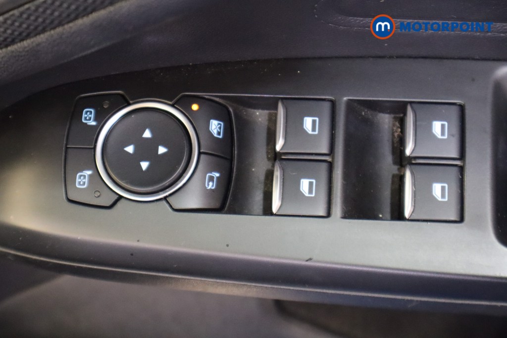 Ford Focus St-Line X Manual Petrol Hatchback - Stock Number (1571117) - 15th supplementary image