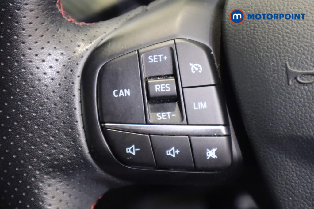 Ford Focus St-Line X Manual Petrol Hatchback - Stock Number (1571117) - 17th supplementary image