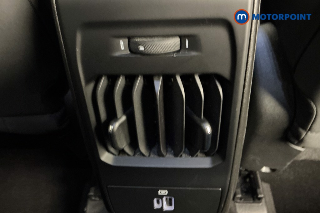 Alfa Romeo Tonale Sprint Automatic Petrol SUV - Stock Number (1571548) - 22nd supplementary image