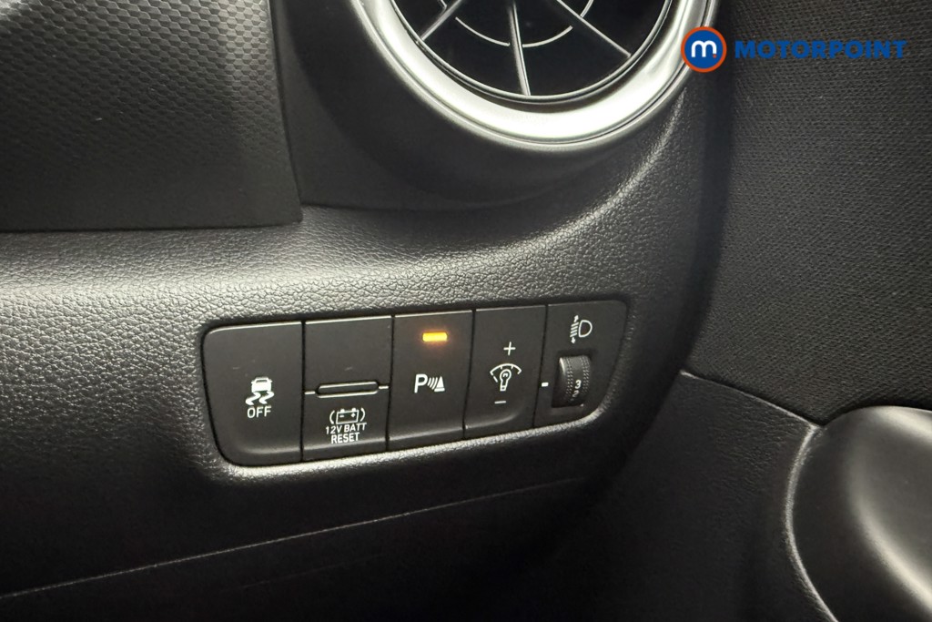 Hyundai Kona Premium Automatic Petrol-Electric Hybrid SUV - Stock Number (1571677) - 15th supplementary image