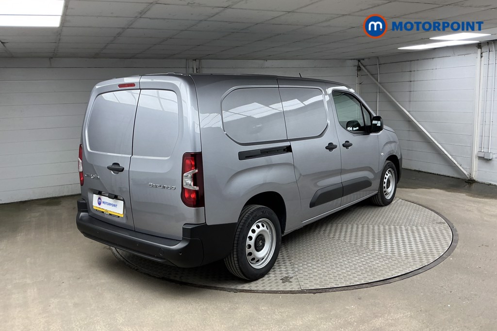 Citroen Berlingo Enterprise Manual Diesel Crew Bus - Stock Number (1571884) - Drivers side rear corner