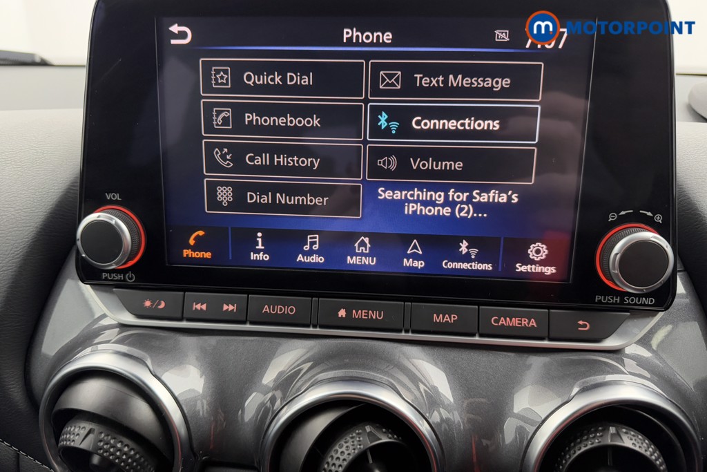 Nissan Juke N-Connecta Automatic Petrol SUV - Stock Number (1572644) - 9th supplementary image