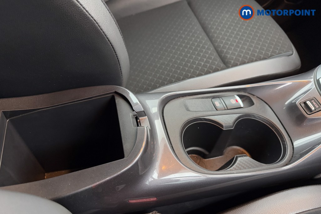 Nissan Juke N-Connecta Automatic Petrol SUV - Stock Number (1572644) - 15th supplementary image