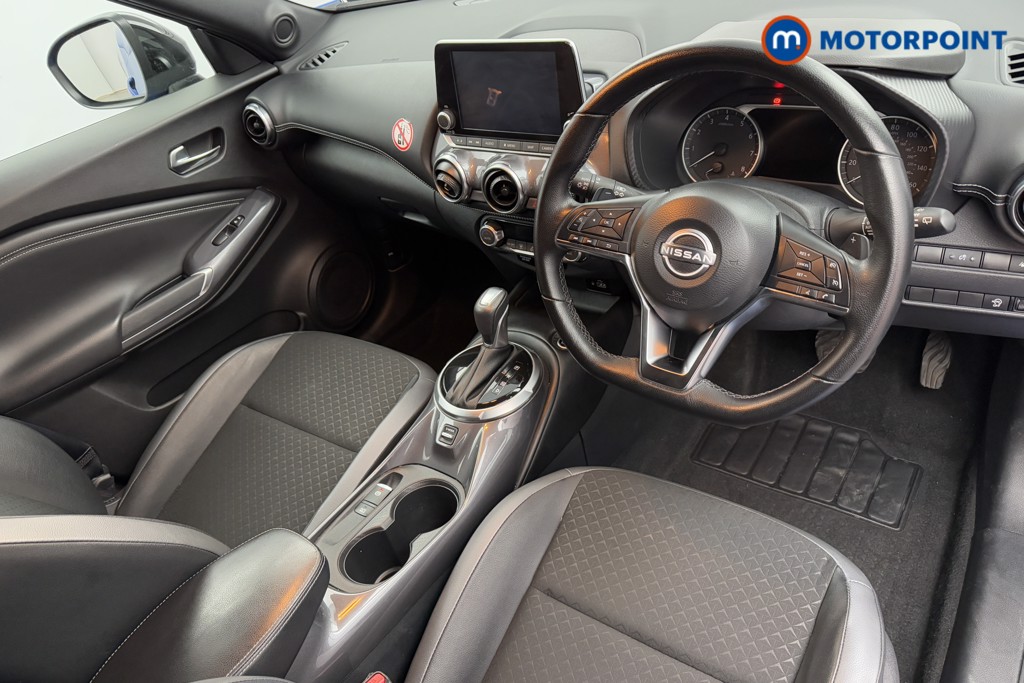 Nissan Juke N-Connecta Automatic Petrol SUV - Stock Number (1572644) - 1st supplementary image