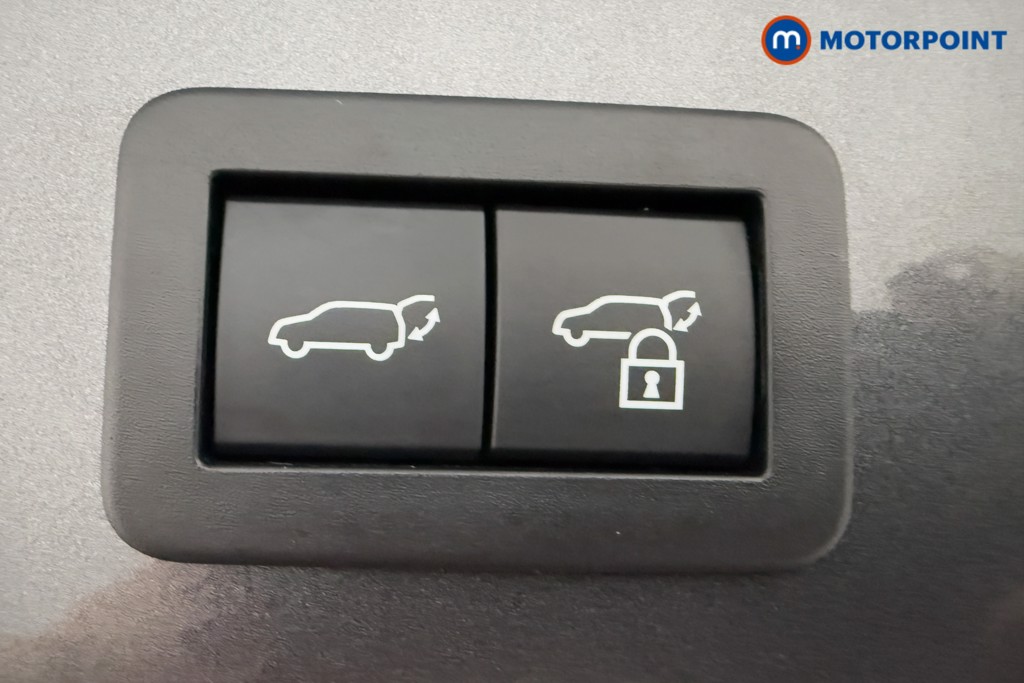 Toyota C-Hr Design Automatic Petrol Plug-In Hybrid SUV - Stock Number (1572726) - 25th supplementary image