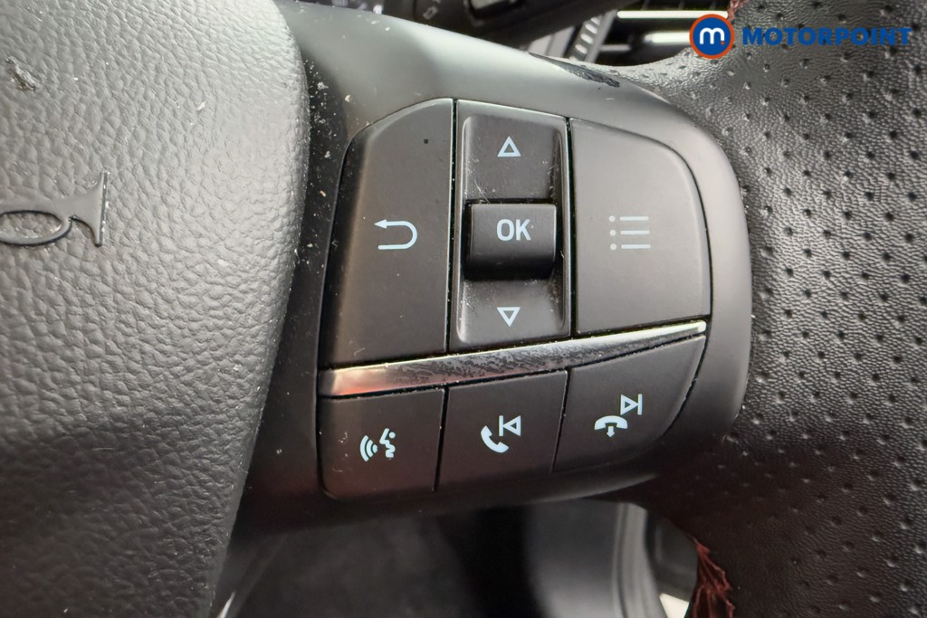 Ford Focus St-Line Edition Manual Petrol-Electric Hybrid Hatchback - Stock Number (1573610) - 5th supplementary image