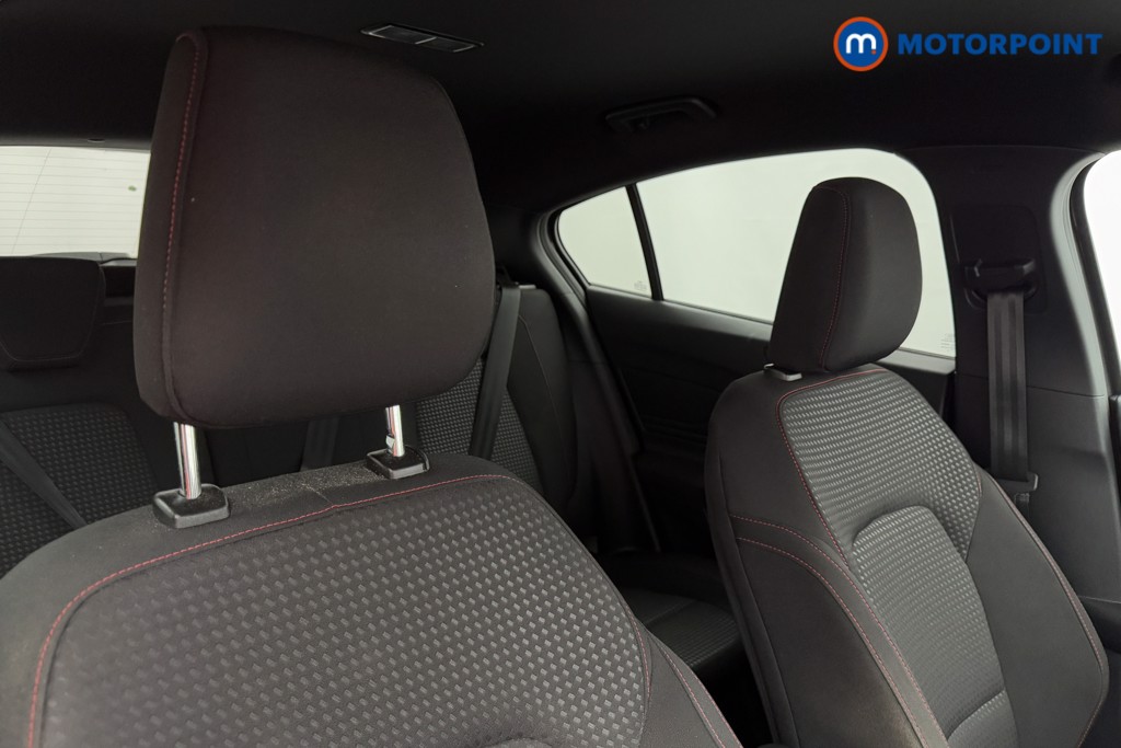 Ford Focus St-Line Edition Manual Petrol-Electric Hybrid Hatchback - Stock Number (1573610) - 20th supplementary image