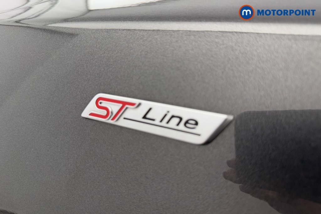 Ford Focus St-Line Edition Manual Petrol-Electric Hybrid Hatchback - Stock Number (1573610) - 26th supplementary image