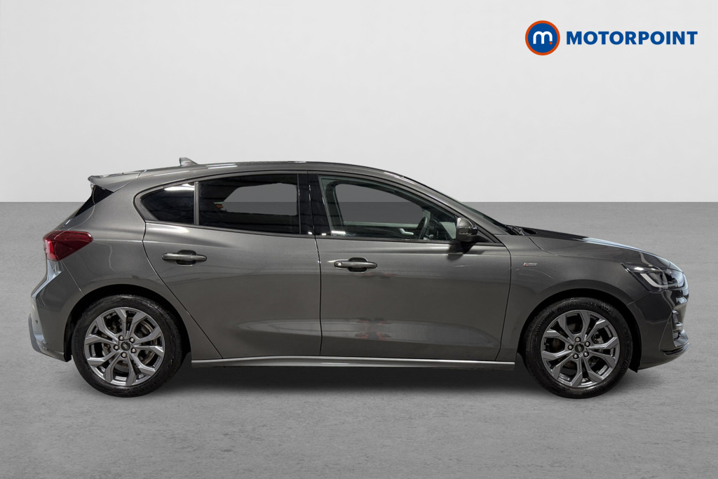 Ford Focus St-Line Edition Manual Petrol-Electric Hybrid Hatchback - Stock Number (1573610) - Drivers side
