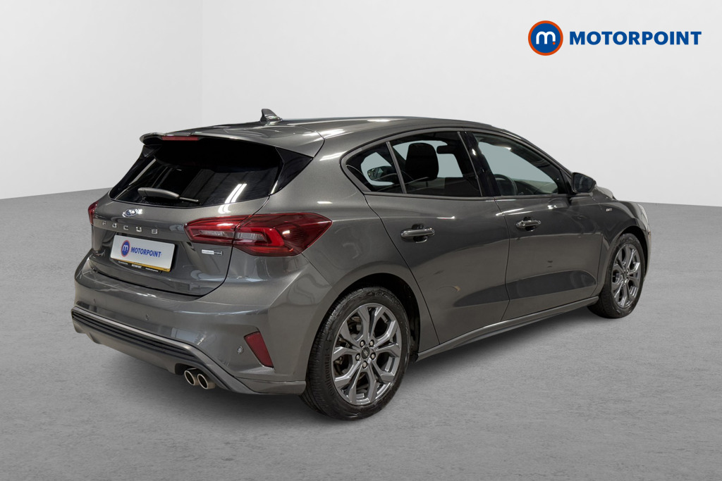Ford Focus St-Line Edition Manual Petrol-Electric Hybrid Hatchback - Stock Number (1573610) - Drivers side rear corner