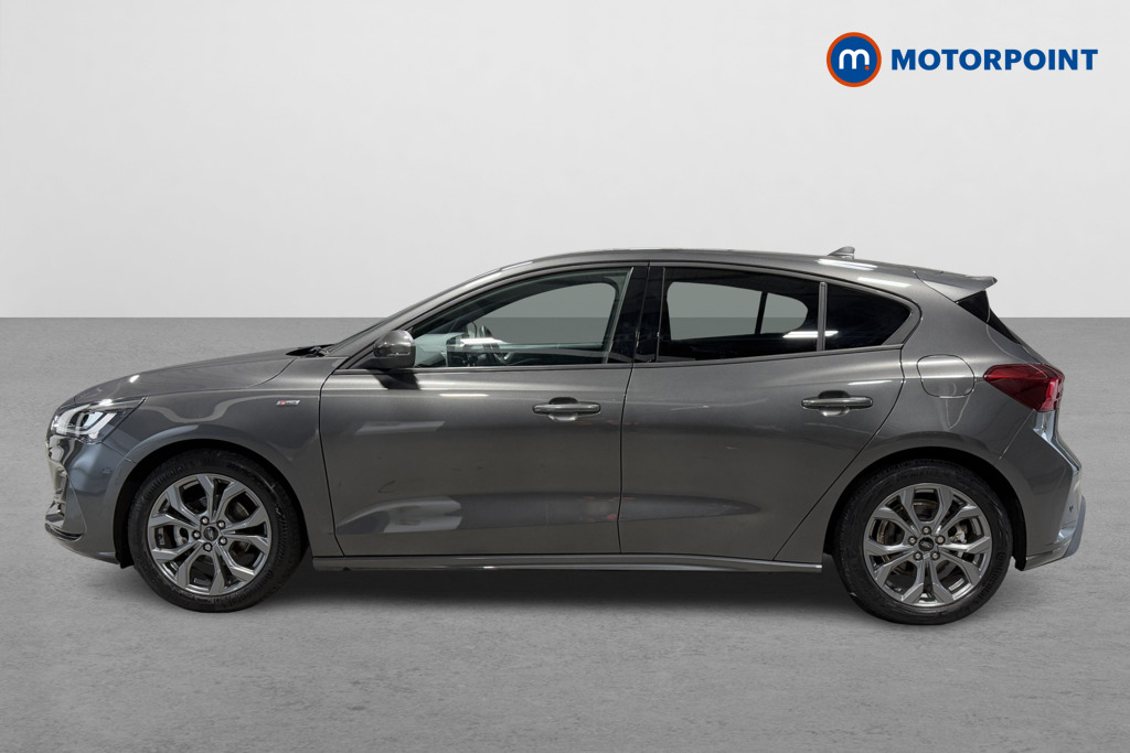 Ford Focus St-Line Edition Manual Petrol-Electric Hybrid Hatchback - Stock Number (1573610) - Passenger side