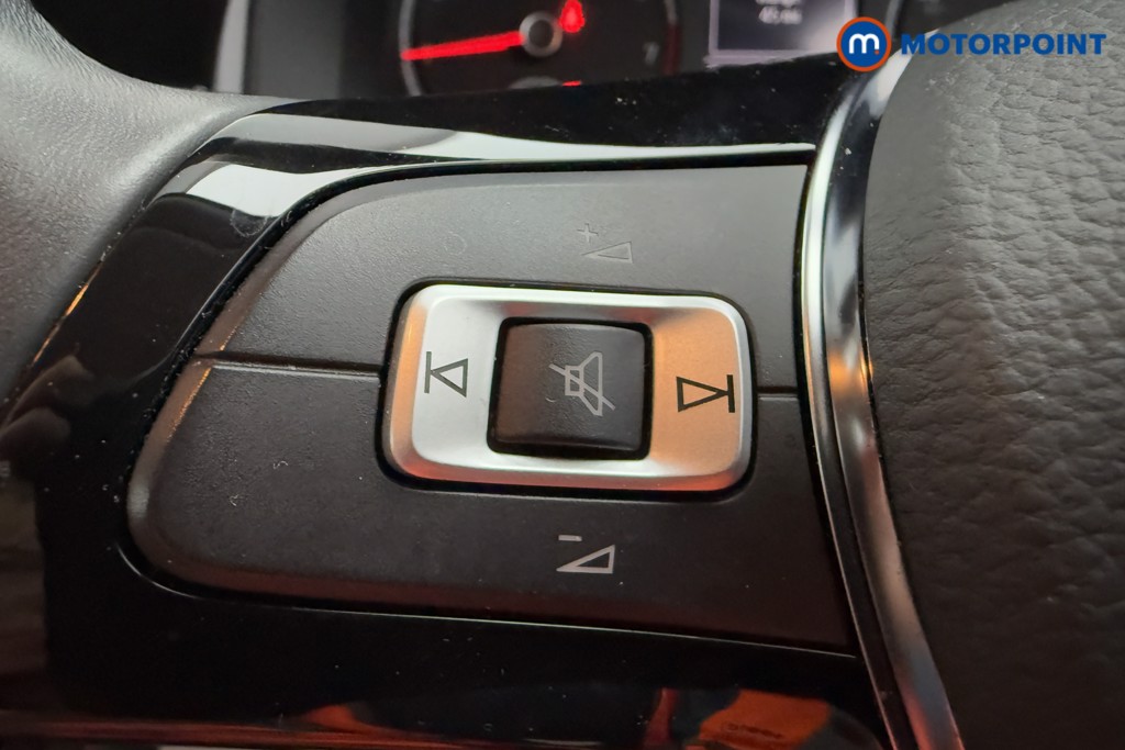 Volkswagen Polo Beats Manual Petrol Hatchback - Stock Number (1574003) - 4th supplementary image