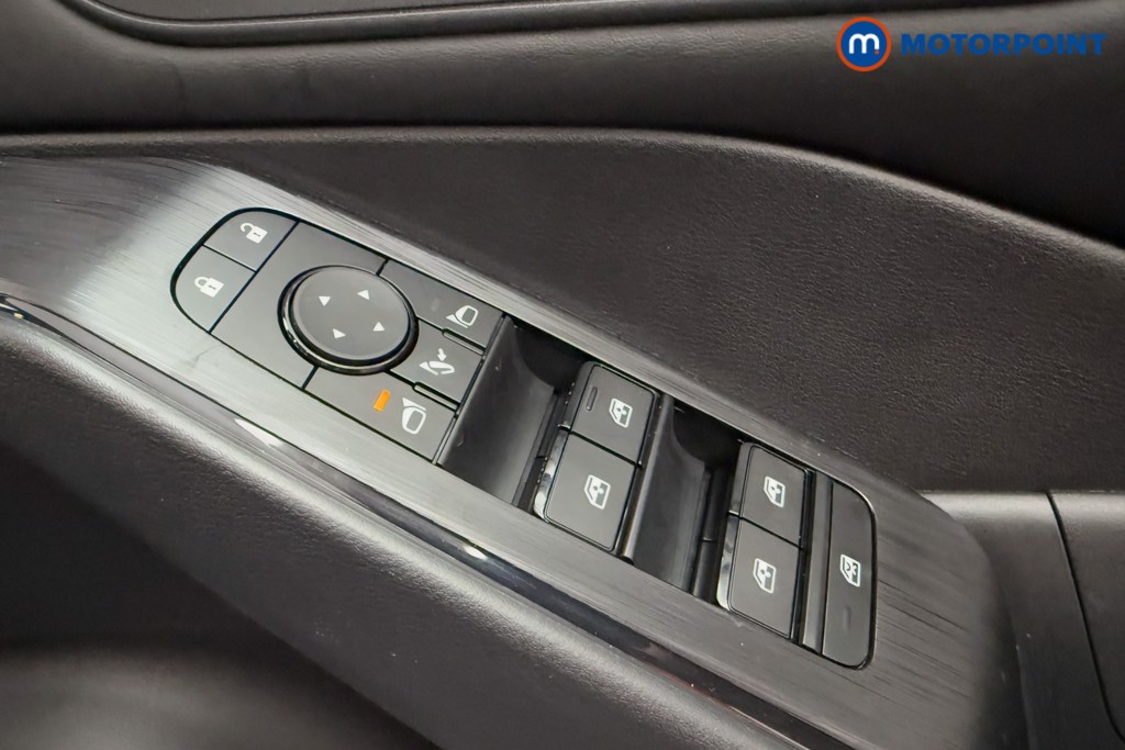 Nissan Qashqai Acenta Premium Automatic Petrol-Electric Hybrid SUV - Stock Number (1574068) - 17th supplementary image