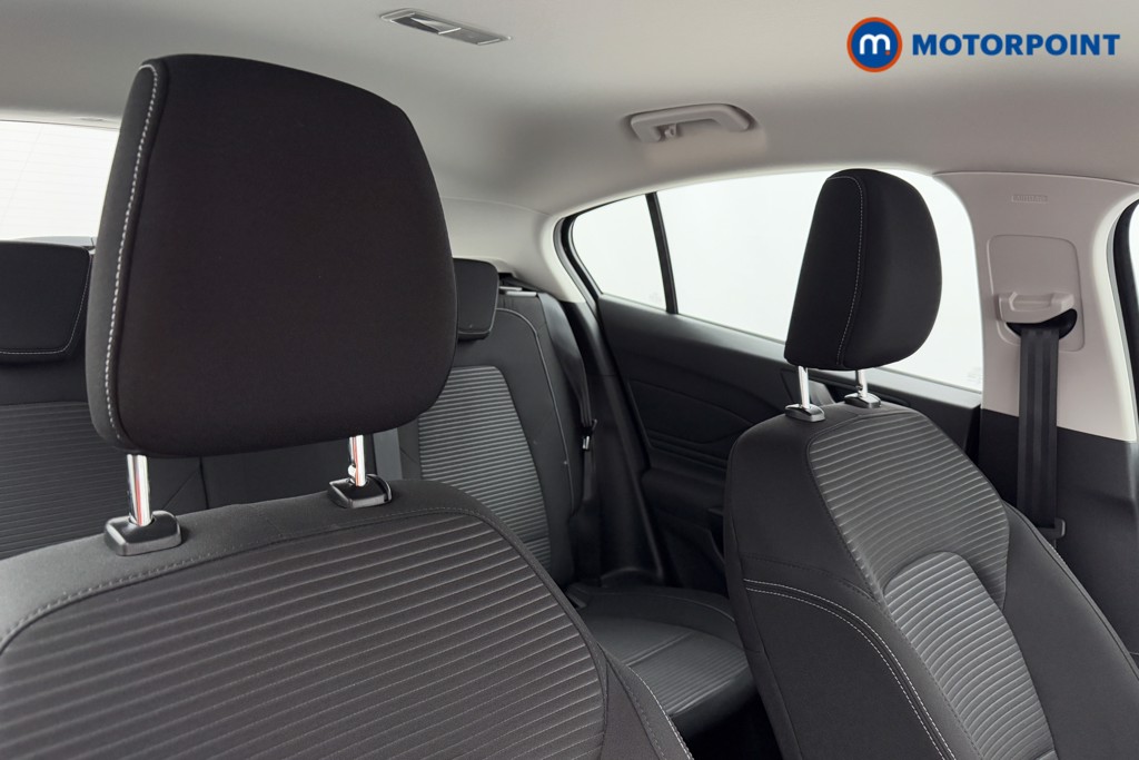 Ford Focus Titanium Automatic Petrol Hatchback - Stock Number (1574260) - 23rd supplementary image