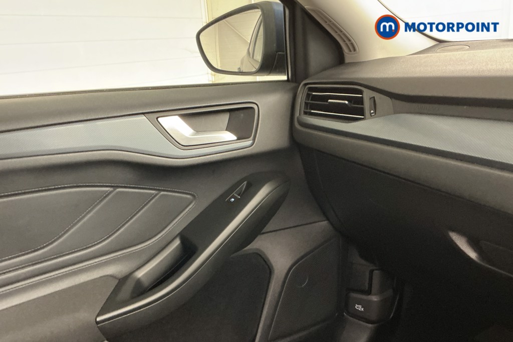 Ford Focus Active Manual Petrol Estate - Stock Number (1574576) - 17th supplementary image
