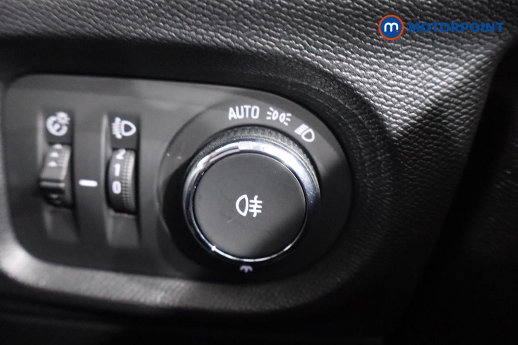 Vauxhall Corsa Se Premium Manual Petrol Hatchback - Stock Number (1574620) - 10th supplementary image