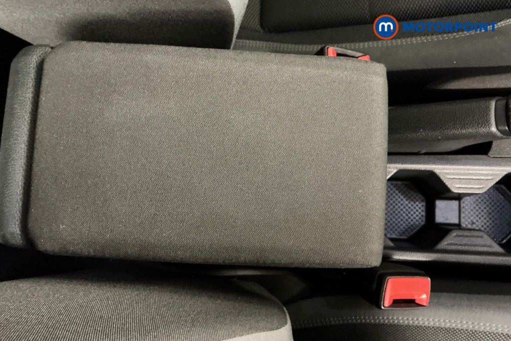 Volkswagen Polo SEL Automatic Petrol Hatchback - Stock Number (1575348) - 12th supplementary image