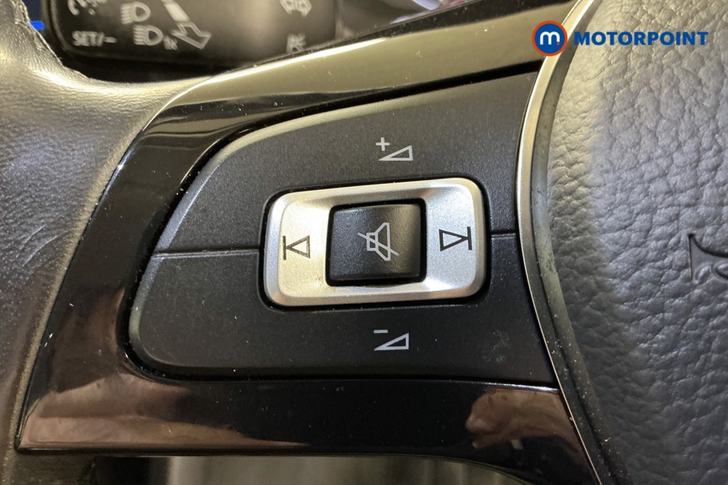 Volkswagen Polo SEL Automatic Petrol Hatchback - Stock Number (1575348) - 17th supplementary image