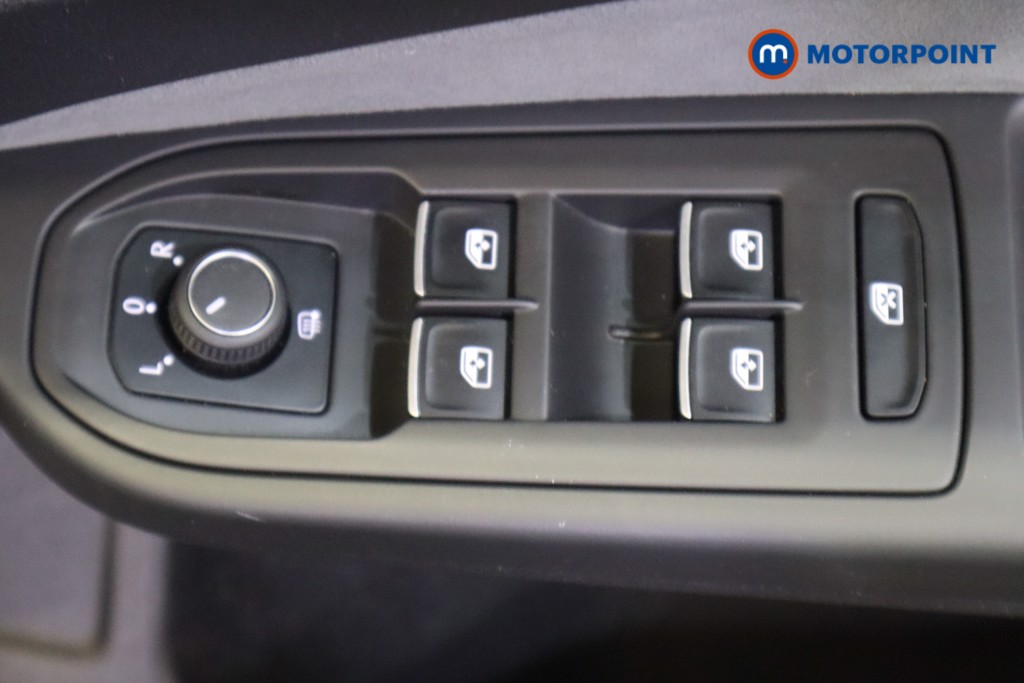 Volkswagen Golf R-Line Automatic Petrol Estate - Stock Number (1575468) - 15th supplementary image