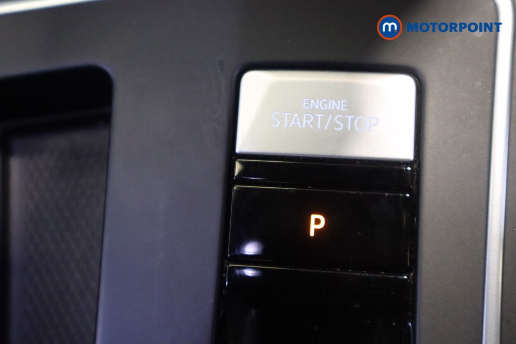 Volkswagen Golf R-Line Automatic Petrol Estate - Stock Number (1575468) - 22nd supplementary image