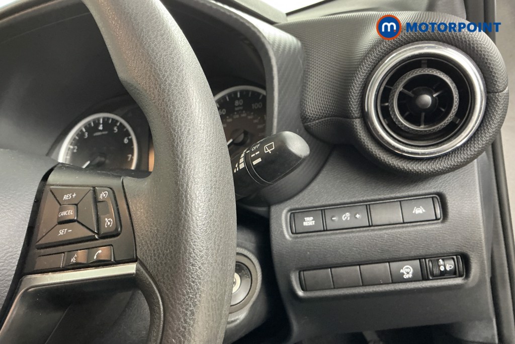 Nissan Juke Acenta Manual Petrol SUV - Stock Number (1576477) - 20th supplementary image