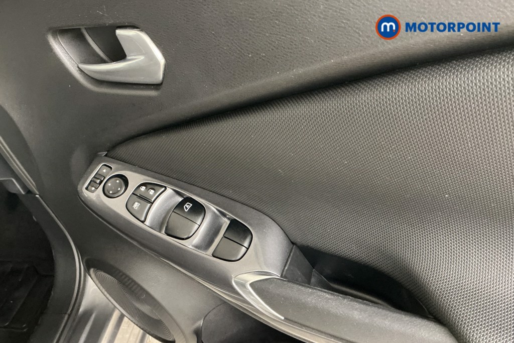 Nissan Juke Acenta Manual Petrol SUV - Stock Number (1576477) - 22nd supplementary image