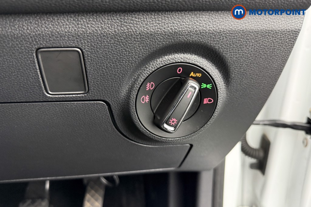 Seat Arona FR Manual Petrol SUV - Stock Number (1576485) - 17th supplementary image