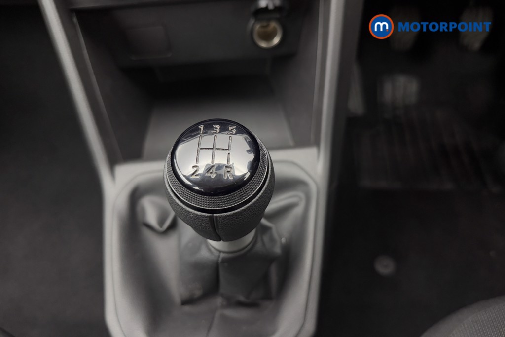 Dacia Sandero Essential Manual Petrol Hatchback - Stock Number (1577257) - 5th supplementary image