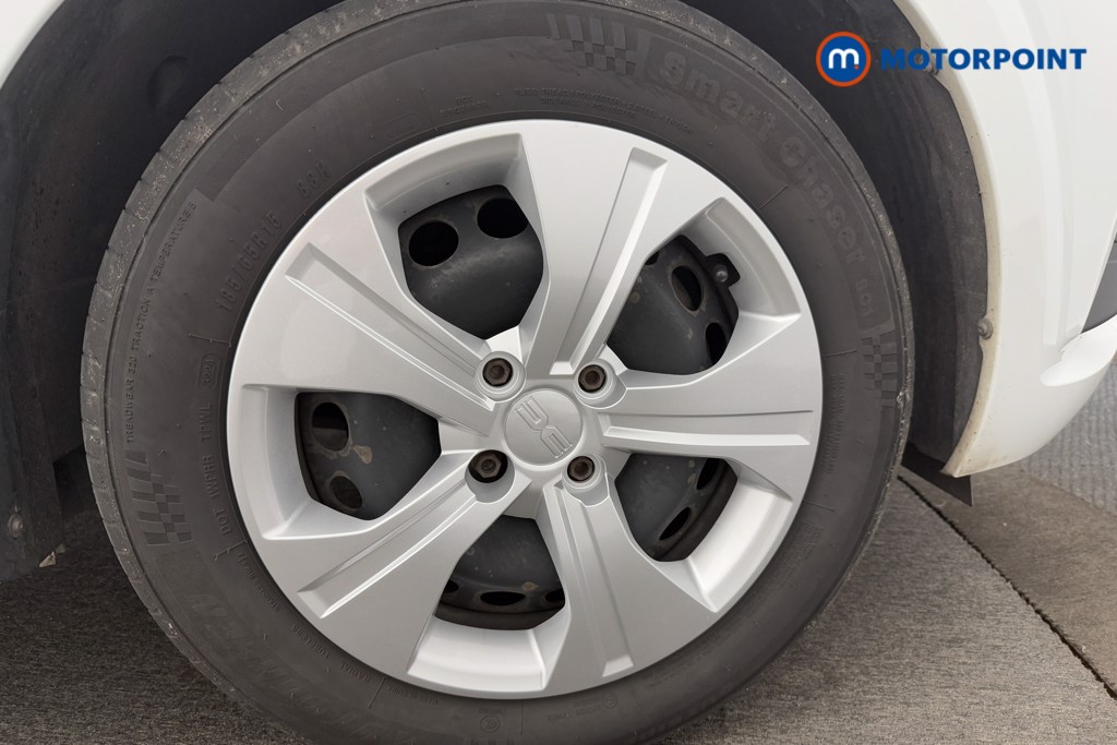 Dacia Sandero Essential Manual Petrol Hatchback - Stock Number (1577257) - 9th supplementary image
