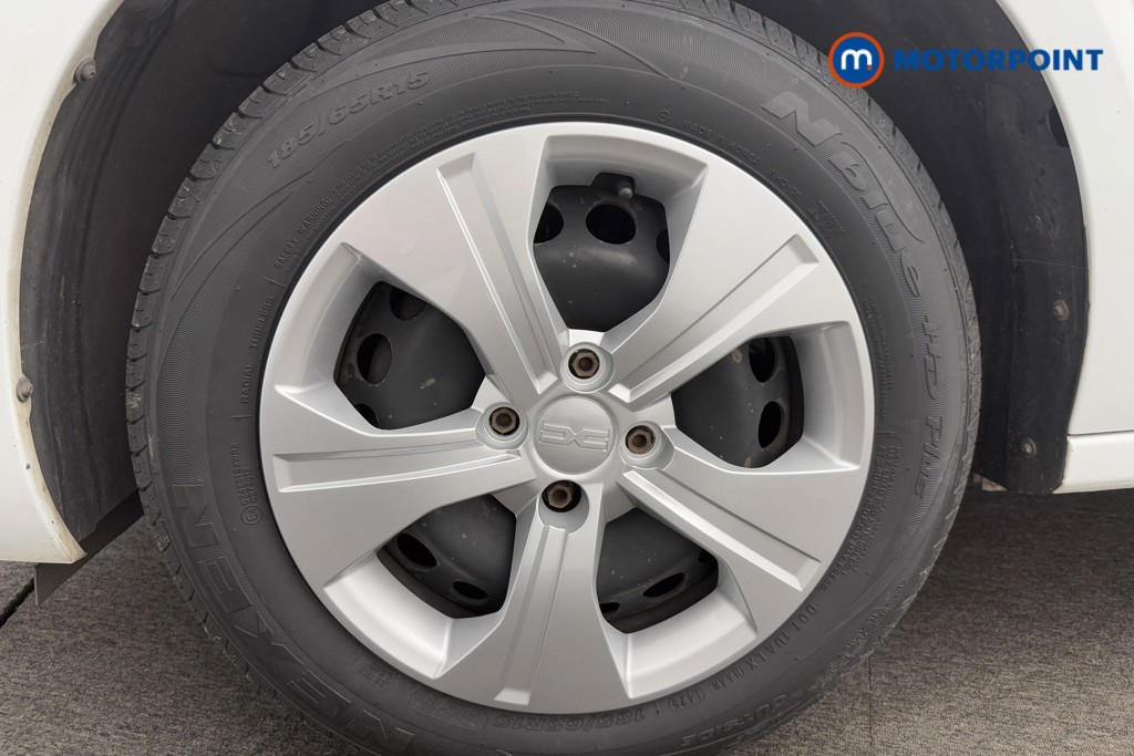 Dacia Sandero Essential Manual Petrol Hatchback - Stock Number (1577257) - 10th supplementary image