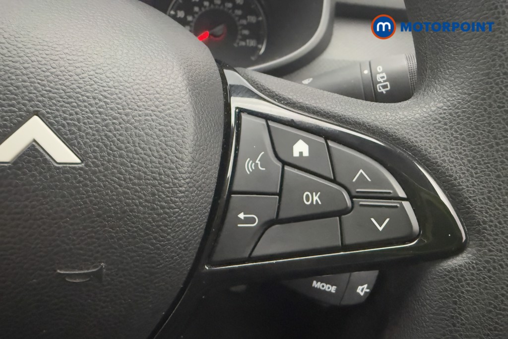 Dacia Sandero Essential Manual Petrol Hatchback - Stock Number (1577257) - 13th supplementary image
