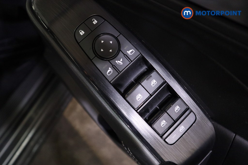 Nissan Qashqai Acenta Premium Automatic Petrol SUV - Stock Number (1577525) - 9th supplementary image