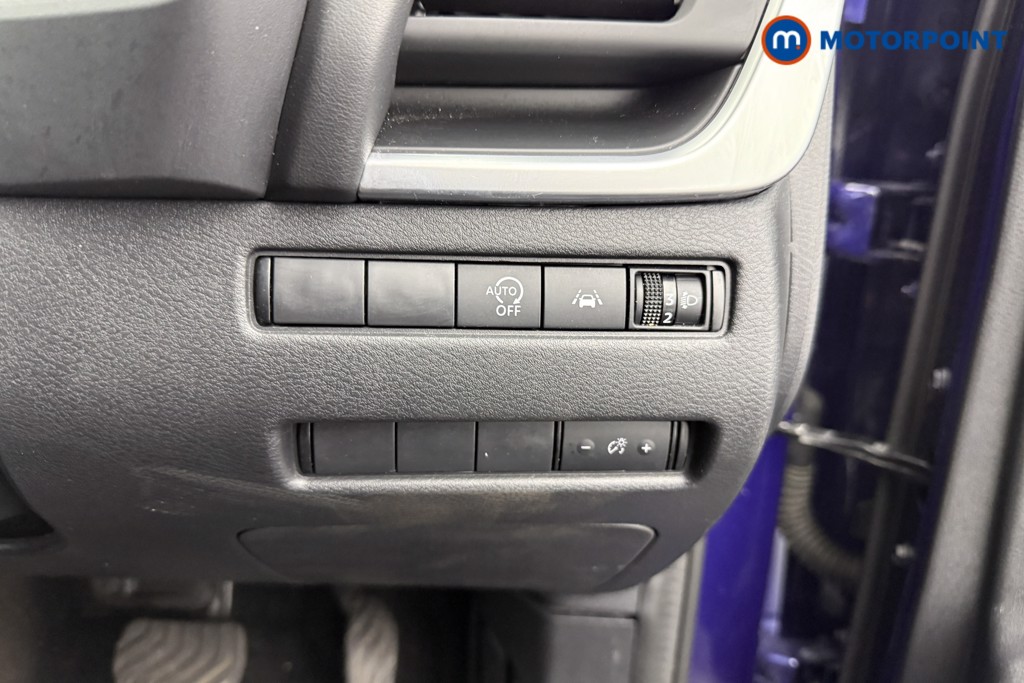 Nissan Qashqai Acenta Premium Automatic Petrol SUV - Stock Number (1577544) - 13th supplementary image