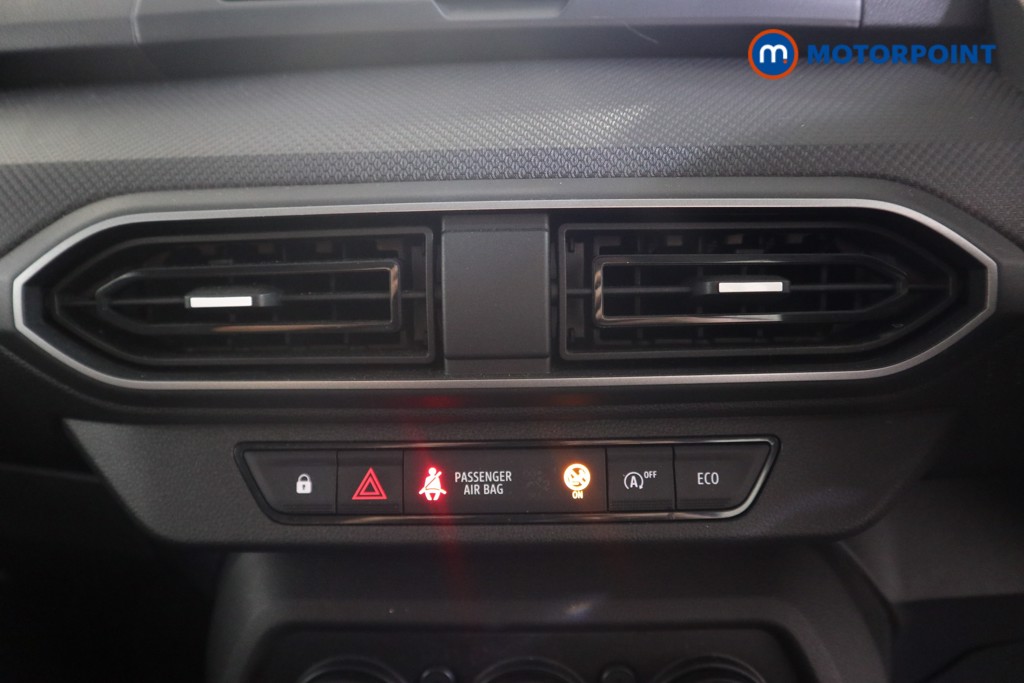 Dacia Jogger Essential Manual Petrol People Carrier - Stock Number (1577639) - 2nd supplementary image