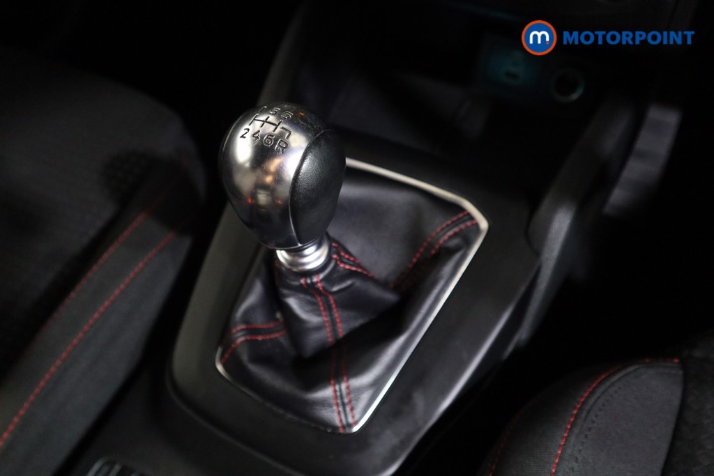 Ford Focus St-Line Edition Manual Petrol-Electric Hybrid Hatchback - Stock Number (1577854) - 8th supplementary image