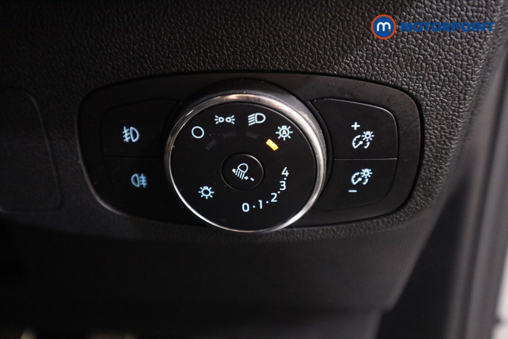 Ford Focus St-Line Edition Manual Petrol-Electric Hybrid Hatchback - Stock Number (1577854) - 9th supplementary image