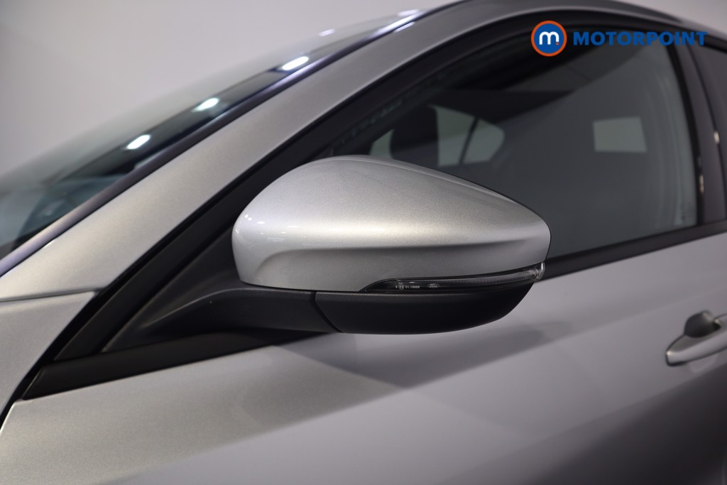 Ford Focus St-Line Edition Manual Petrol-Electric Hybrid Hatchback - Stock Number (1577854) - 22nd supplementary image