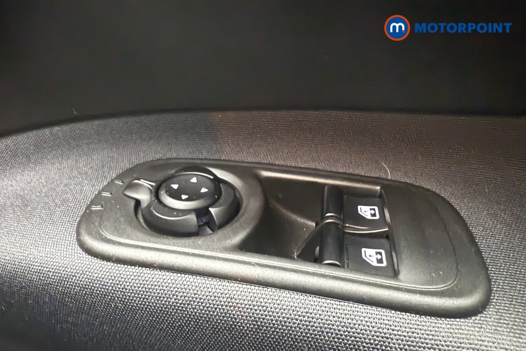 Fiat 500 Icon Automatic Electric Hatchback - Stock Number (1577939) - 16th supplementary image