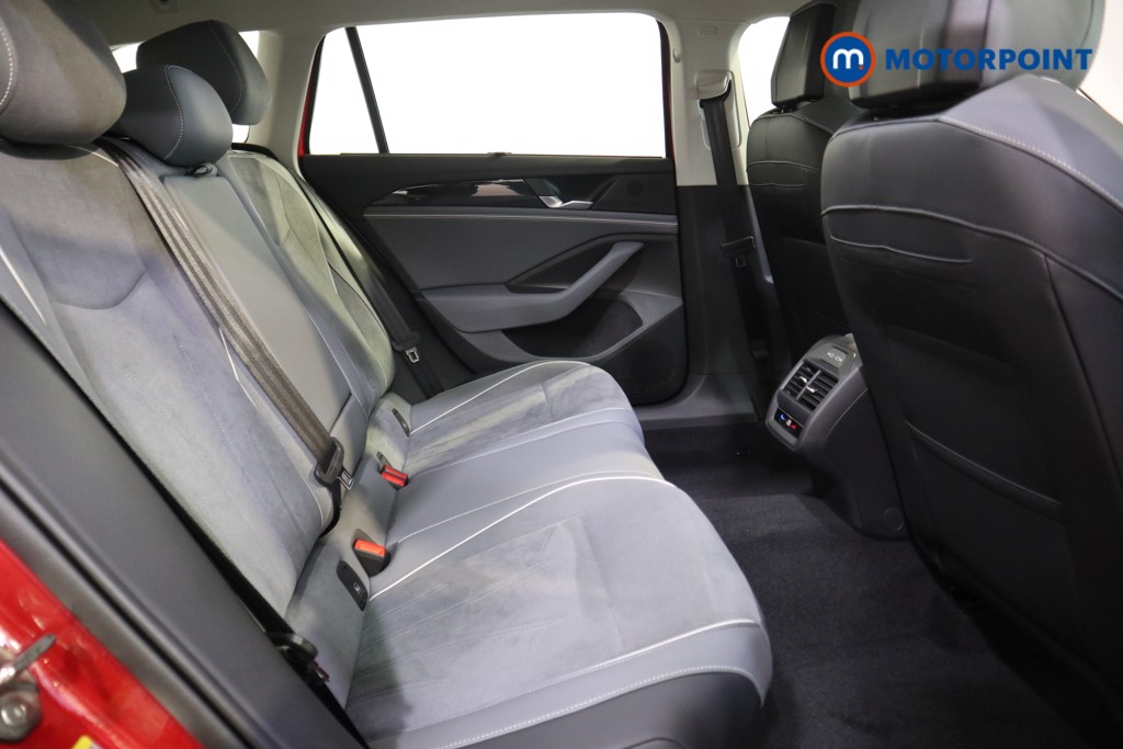 Volkswagen Passat Life Automatic Petrol Plug-In Hybrid Estate - Stock Number (1578080) - 14th supplementary image