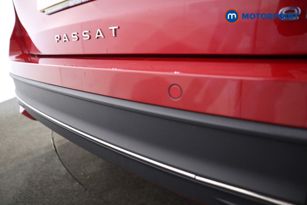 Volkswagen Passat Life Automatic Petrol Plug-In Hybrid Estate - Stock Number (1578080) - 21st supplementary image