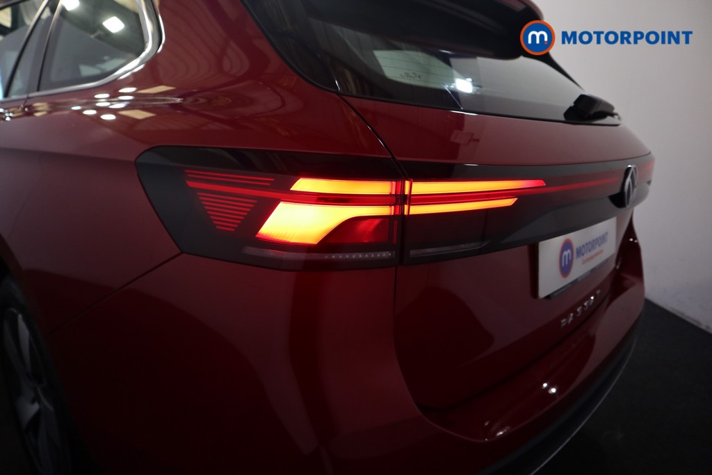 Volkswagen Passat Life Automatic Petrol Plug-In Hybrid Estate - Stock Number (1578080) - 24th supplementary image