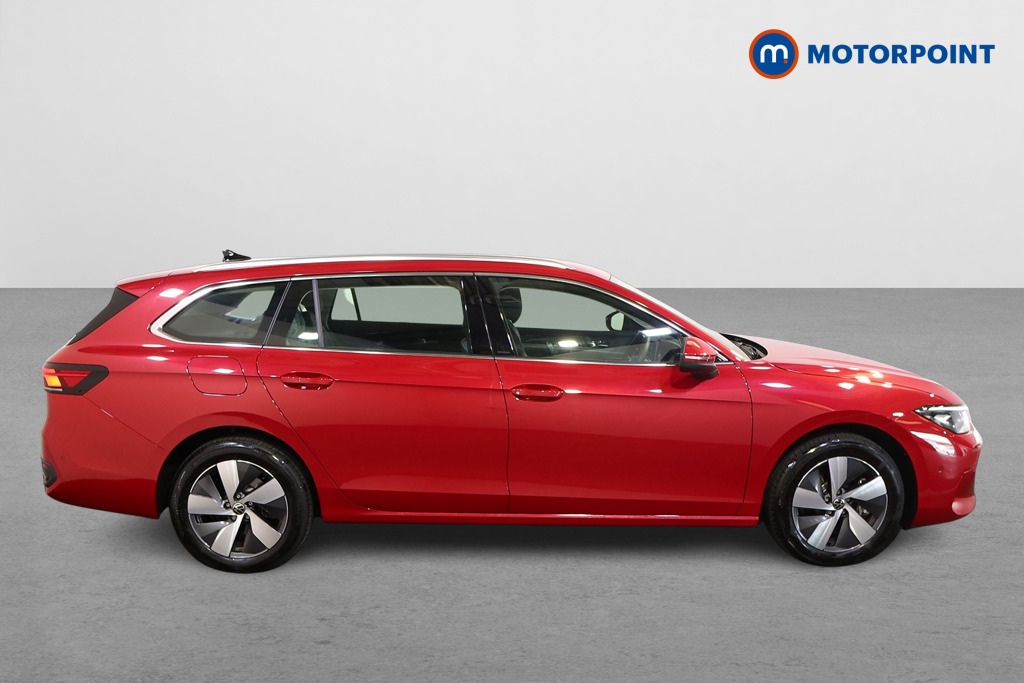 Volkswagen Passat Life Automatic Petrol Plug-In Hybrid Estate - Stock Number (1578080) - Drivers side