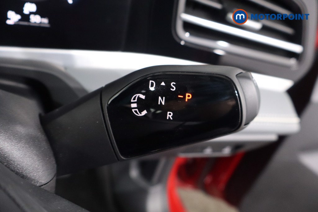 Volkswagen Passat Life Automatic Petrol Plug-In Hybrid Estate - Stock Number (1578090) - 14th supplementary image