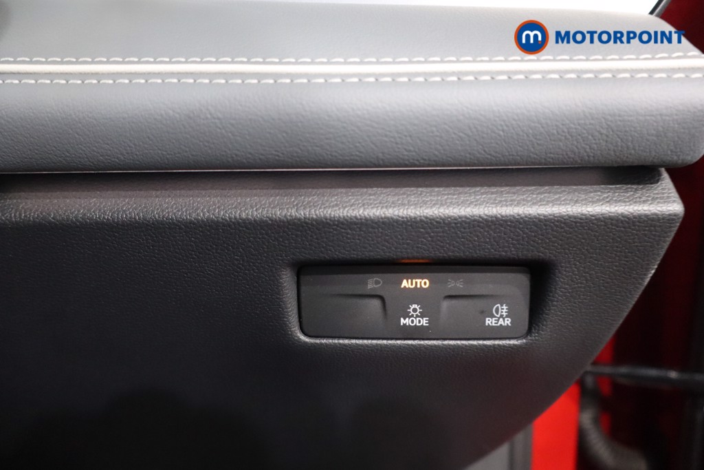 Volkswagen Passat Life Automatic Petrol Plug-In Hybrid Estate - Stock Number (1578090) - 22nd supplementary image