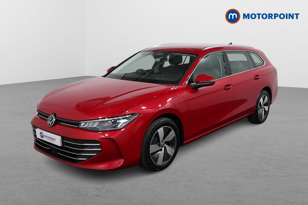 Volkswagen Passat Life Automatic Petrol Plug-In Hybrid Estate - Stock Number (1578090) - Passenger side front corner