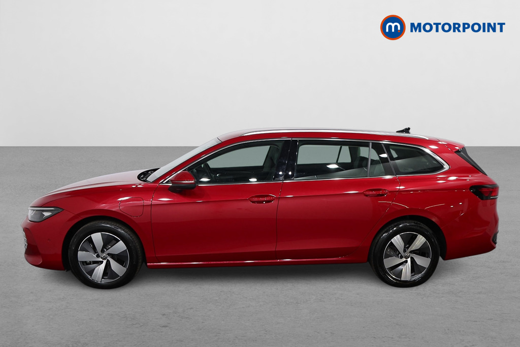 Volkswagen Passat Life Automatic Petrol Plug-In Hybrid Estate - Stock Number (1578090) - Passenger side