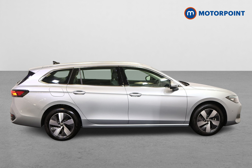 Volkswagen Passat Life Automatic Petrol Plug-In Hybrid Estate - Stock Number (1578104) - Drivers side